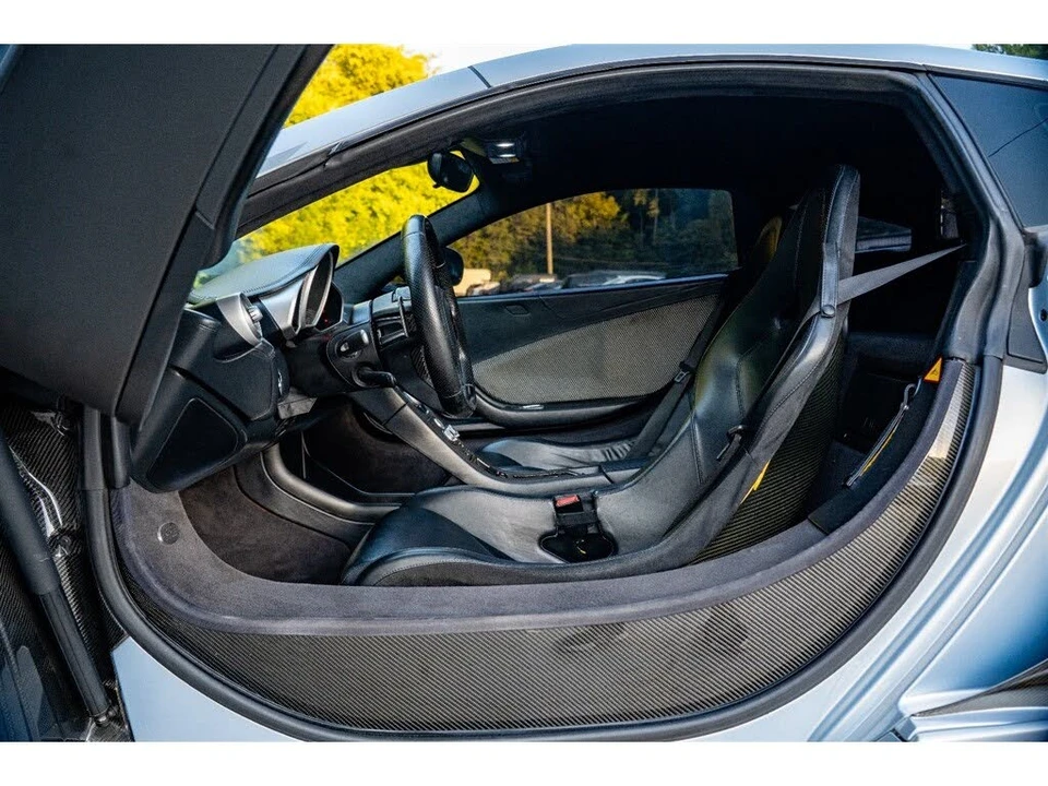 2012 McLaren MP4-12C - Image 22 of 31