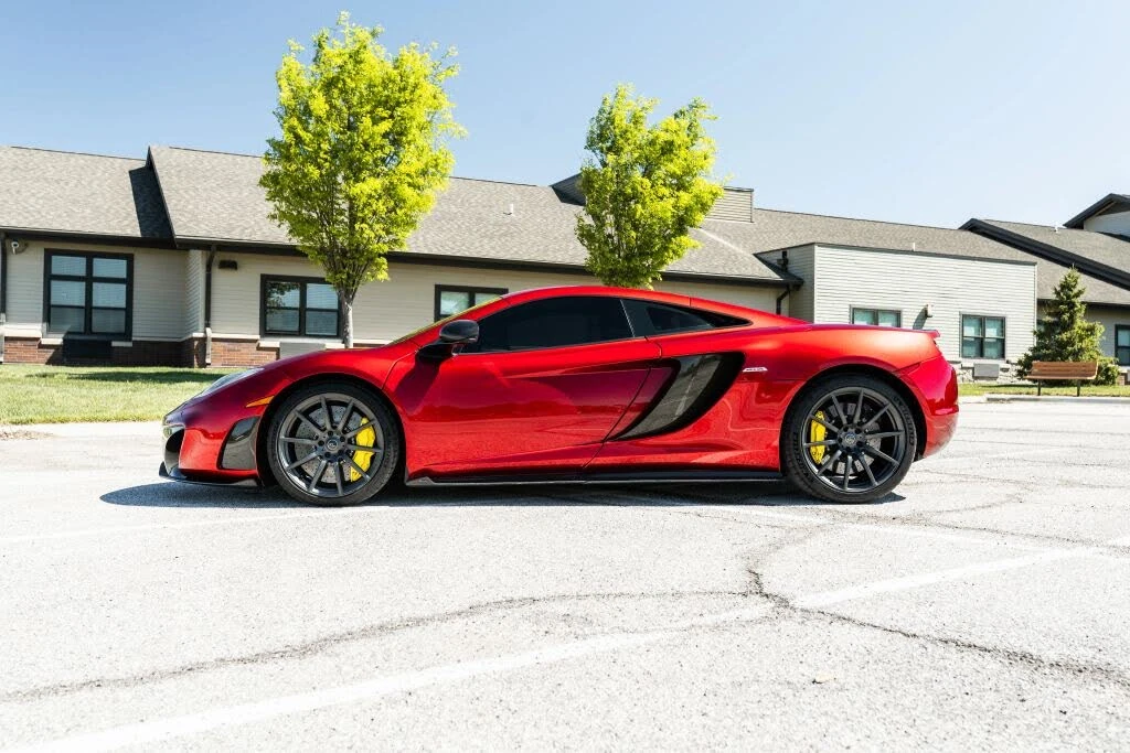2012 McLaren MP4-12C - Image 11 of 31
