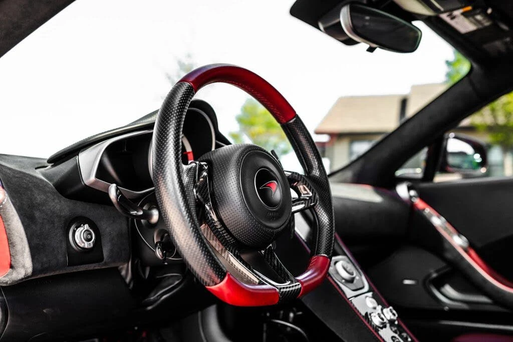 2012 McLaren MP4-12C - Image 29 of 31