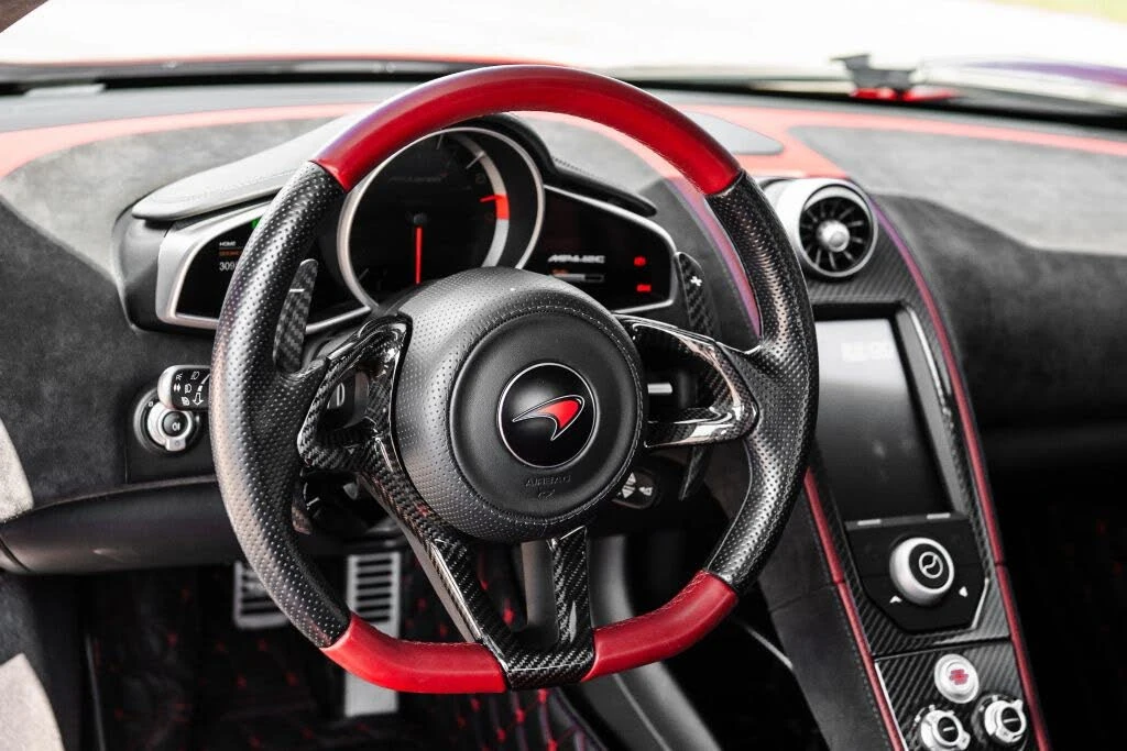 2012 McLaren MP4-12C - Image 24 of 31