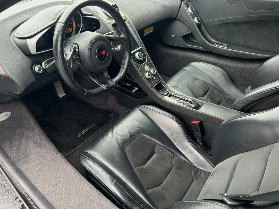 2012 McLaren MP4-12C - Image 16 of 23