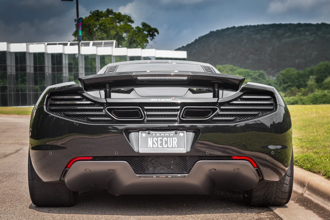 2012 McLaren MP4-12C - Image 9 of 14