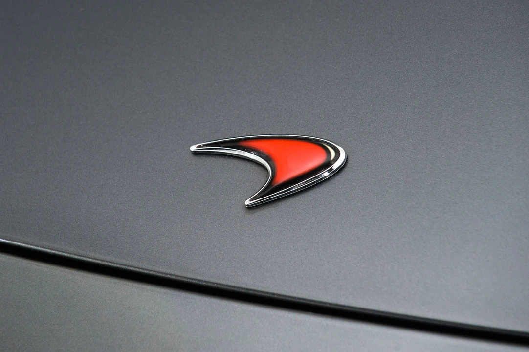 2012 McLaren MP4-12C - Image 14 of 18