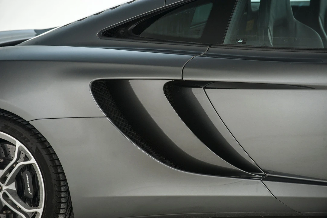 2012 McLaren MP4-12C - Image 4 of 18