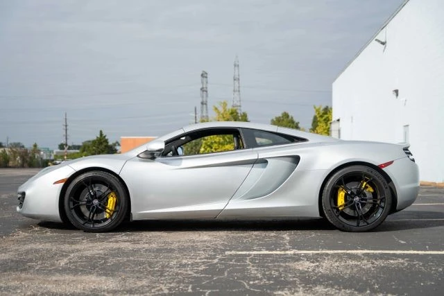 2012 McLaren MP4-12C - Image 12 of 19