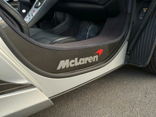 2012 McLaren MP4-12C - Image 18 of 31