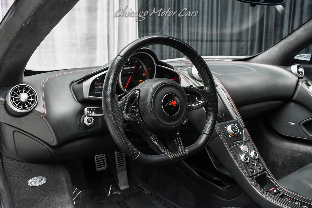 2012 McLaren MP4-12C - Image 8 of 21