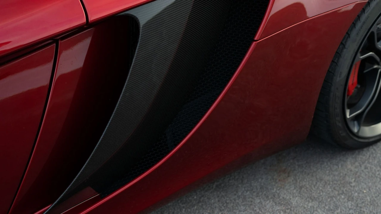 2012 McLaren MP4-12C - Image 31 of 31