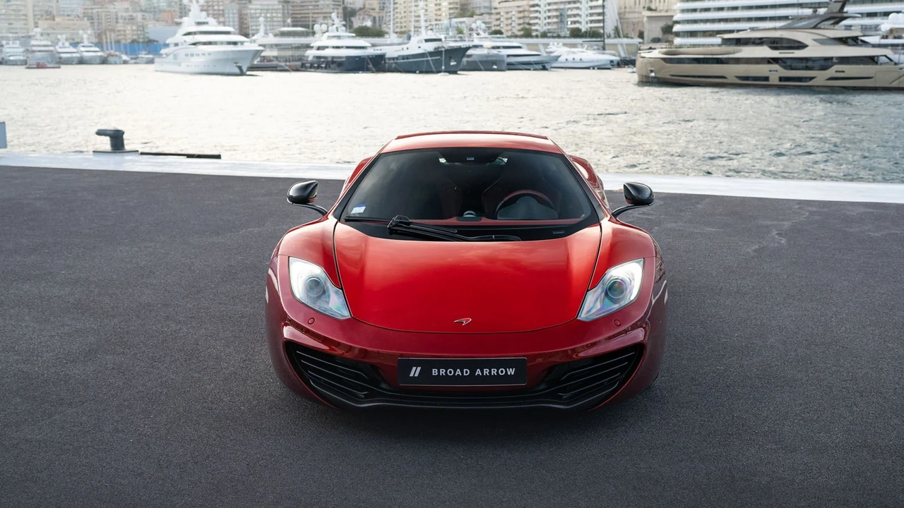 2012 McLaren MP4-12C - Image 3 of 31