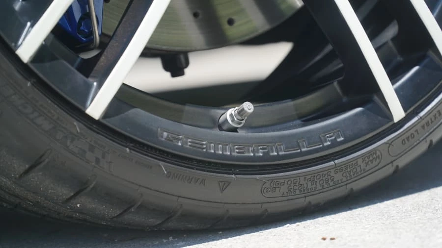 2012 McLaren MP4-12C - Image 14 of 29