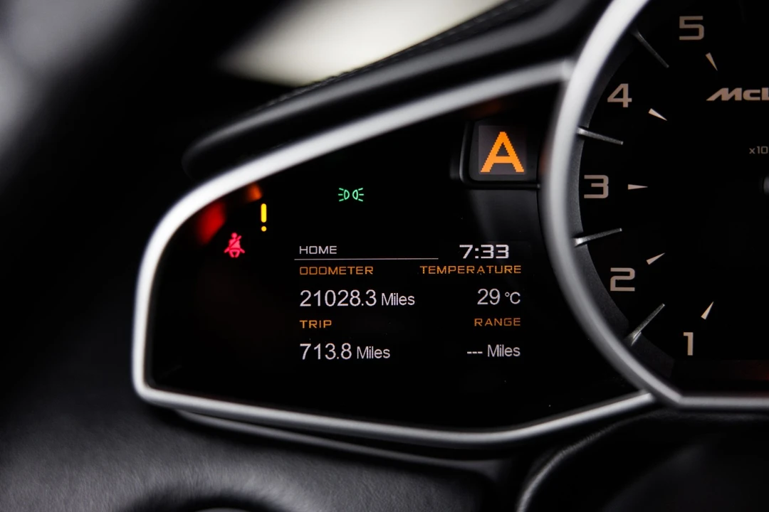 2012 McLaren MP4-12C - Image 21 of 31