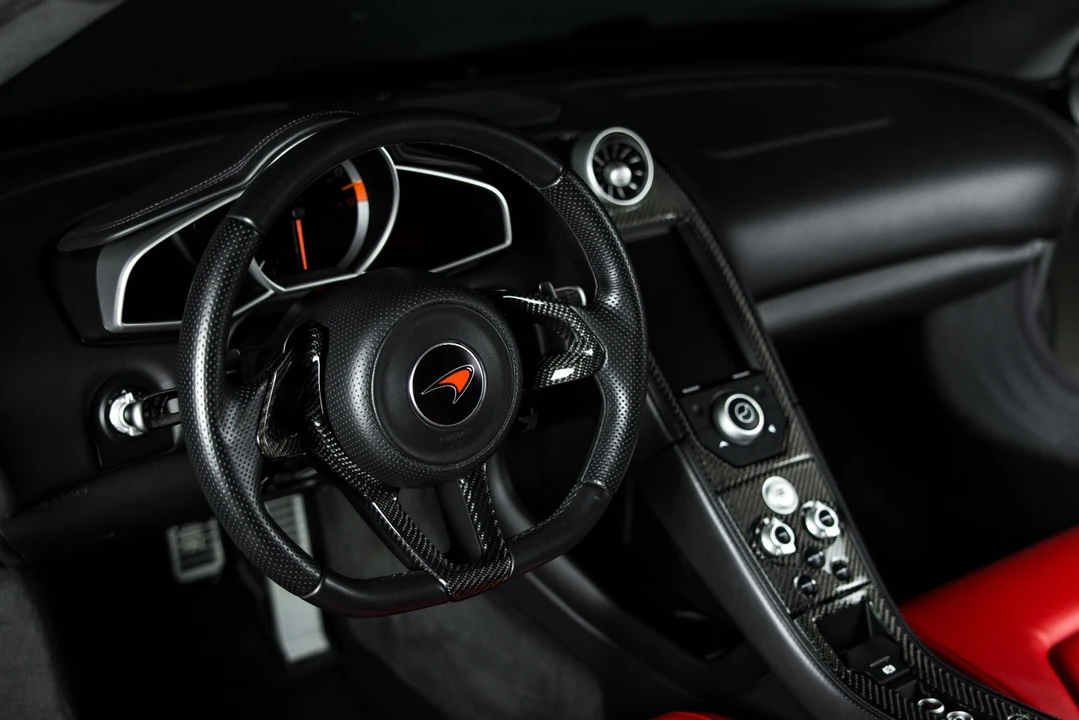 2012 McLaren MP4-12C - Image 19 of 31