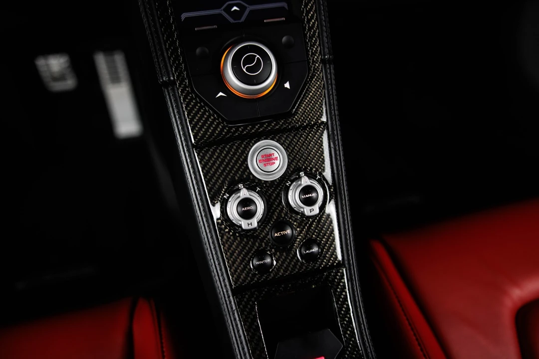 2012 McLaren MP4-12C - Image 24 of 31