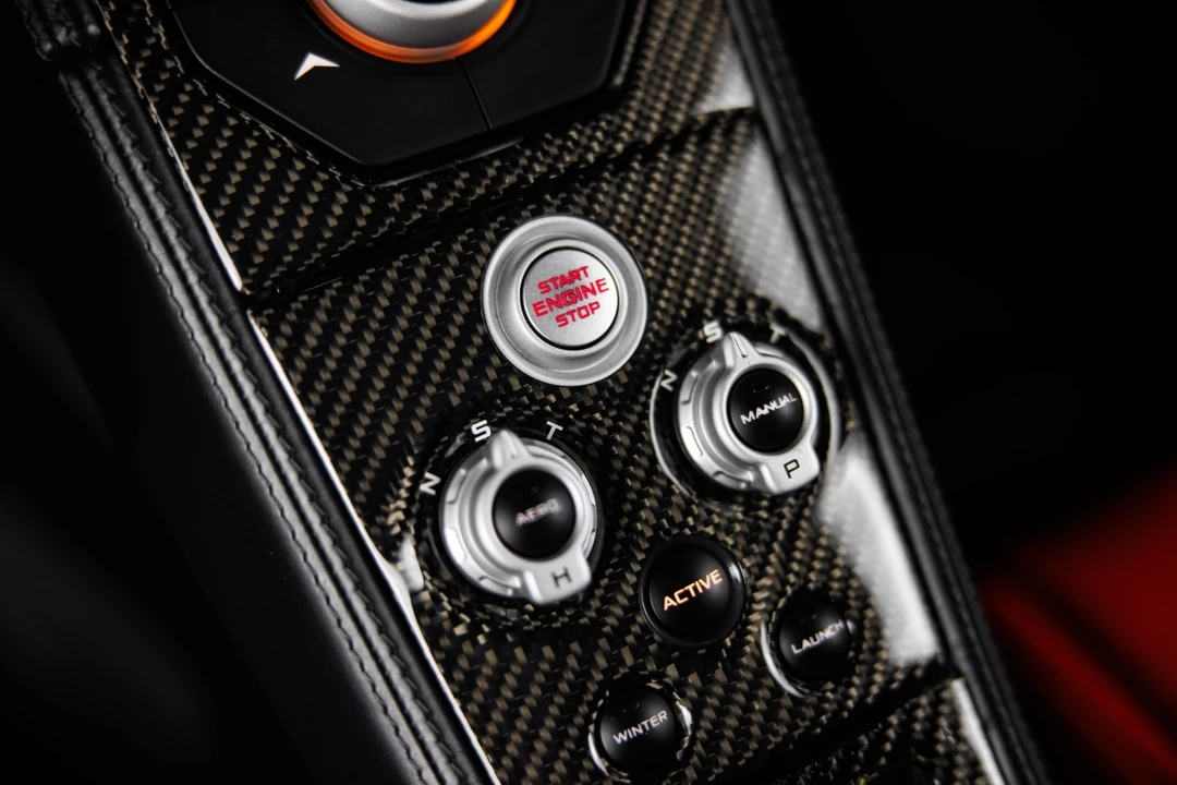 2012 McLaren MP4-12C - Image 25 of 31