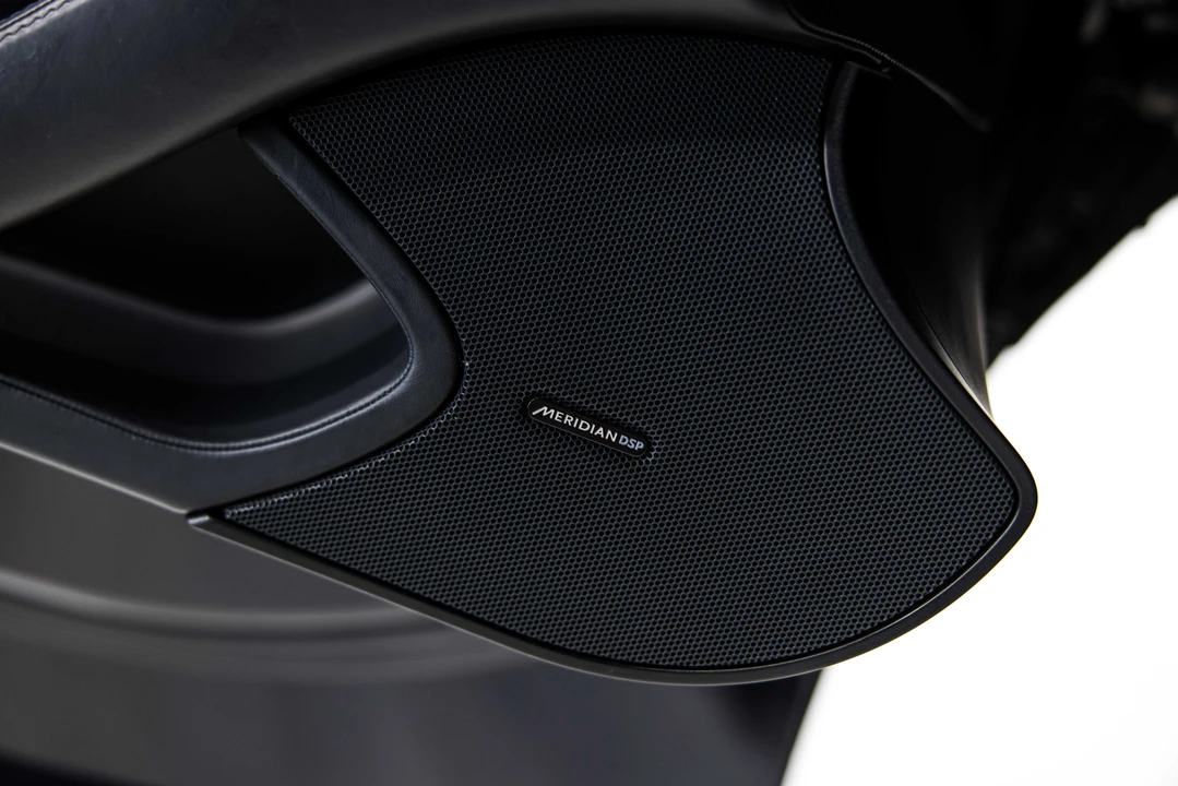 2012 McLaren MP4-12C - Image 18 of 31