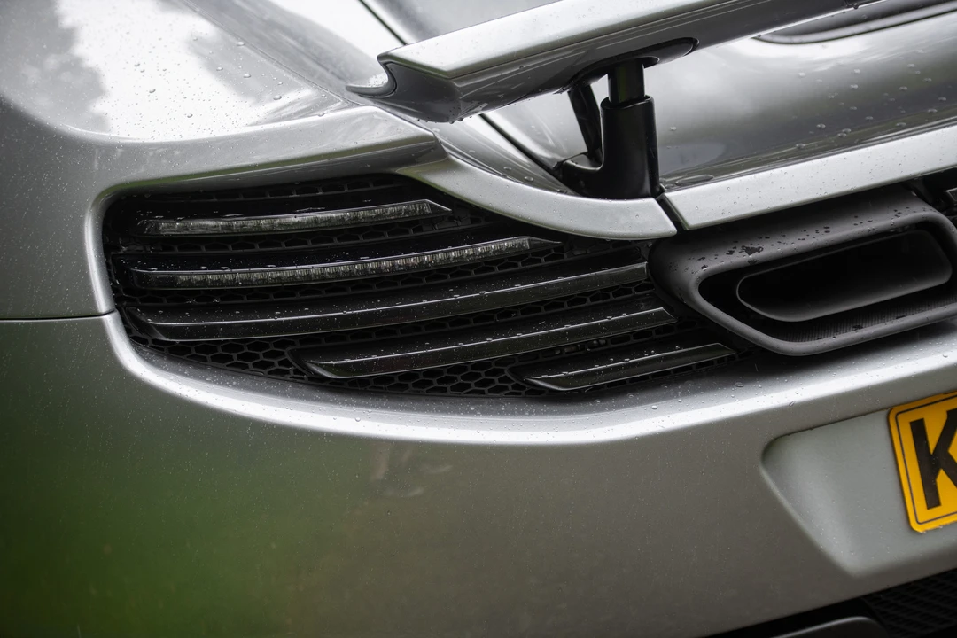 2012 McLaren MP4-12C - Image 25 of 31