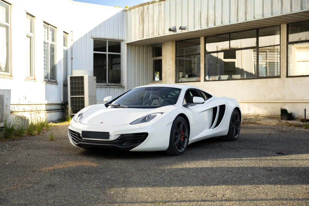 2012 McLaren MP4-12C - Image 3 of 31