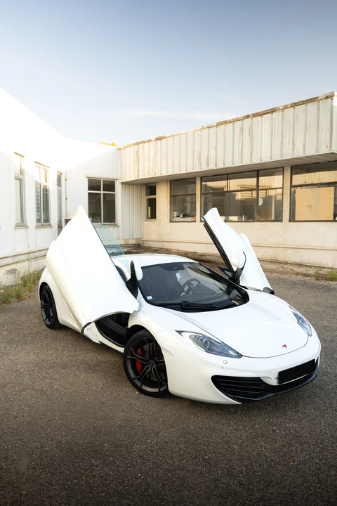 2012 McLaren MP4-12C - Image 22 of 31