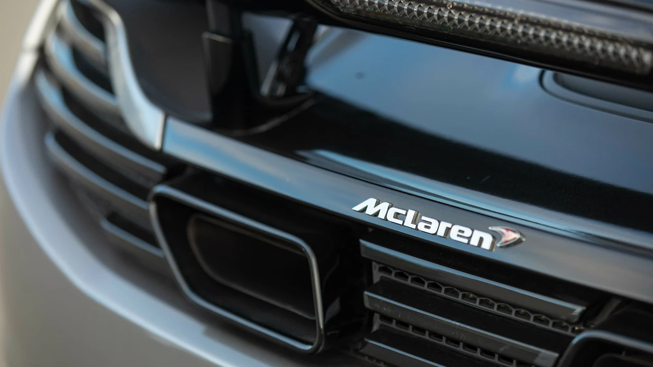 2012 McLaren MP4-12C - Image 25 of 31