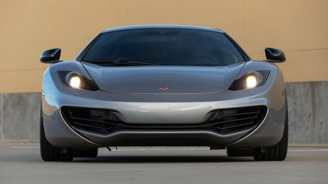 2012 McLaren MP4-12C - Image 26 of 31