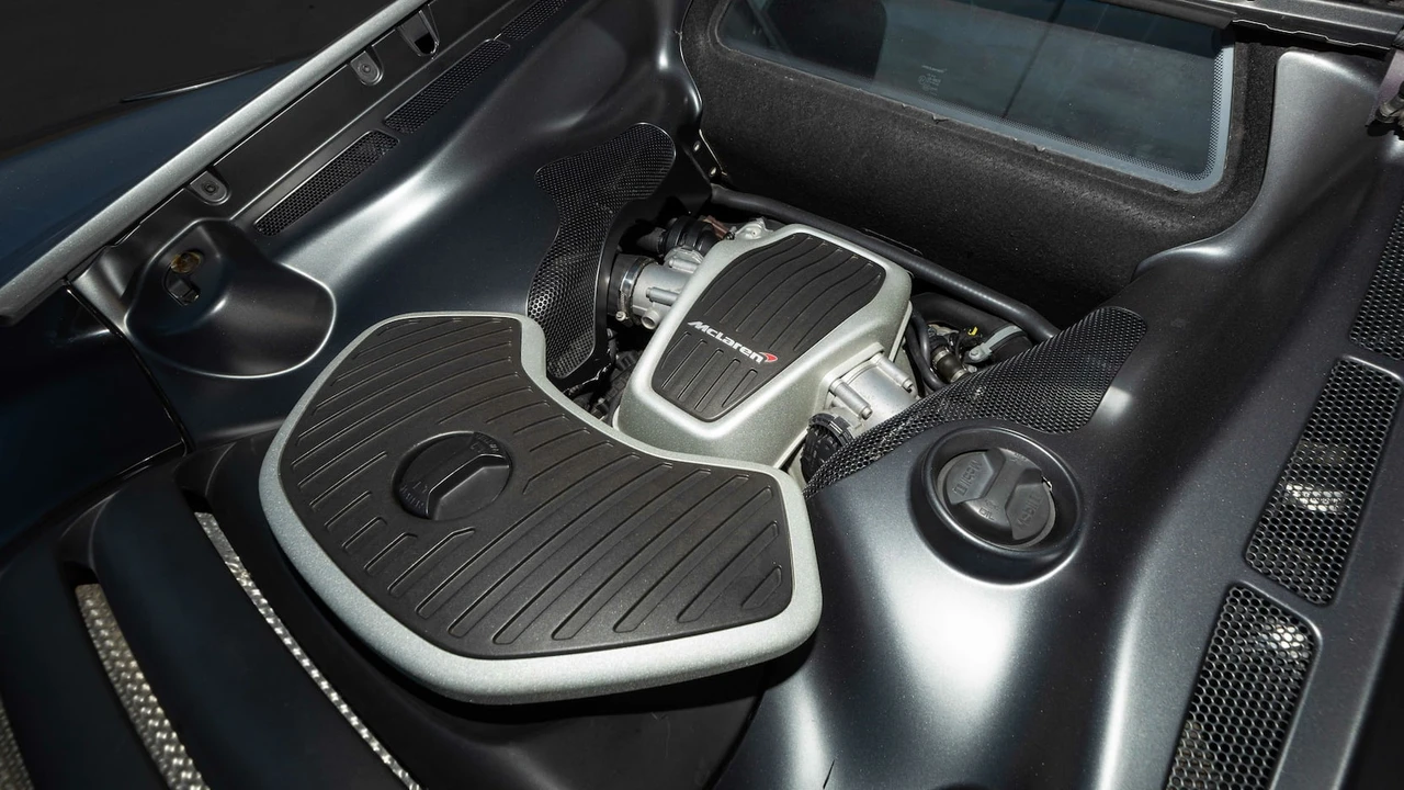 2012 McLaren MP4-12C - Image 6 of 31