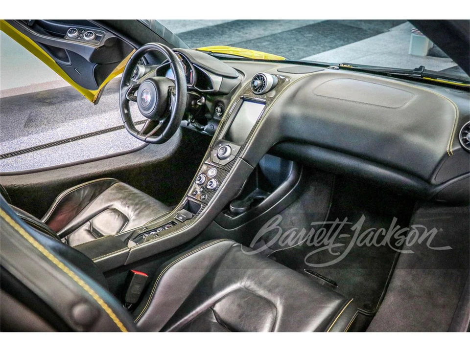 2012 McLaren MP4-12C - Image 3 of 4