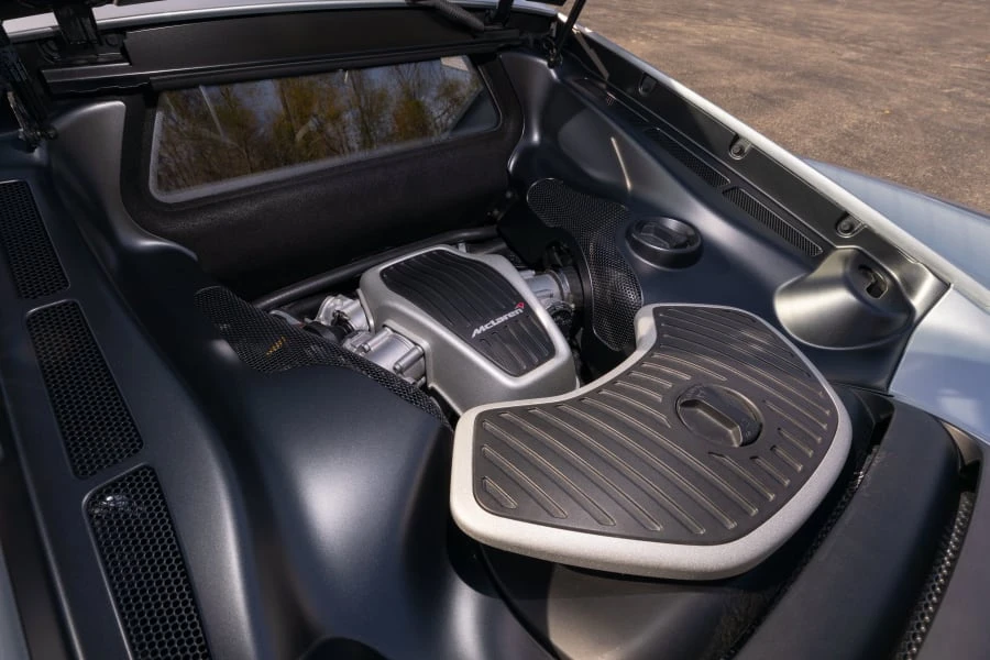 2012 McLaren MP4-12C - Image 26 of 27