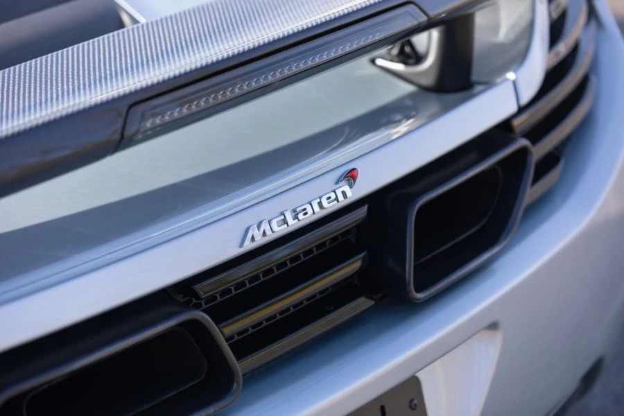 2012 McLaren MP4-12C - Image 12 of 27