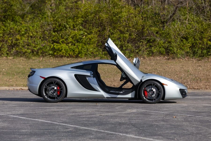 2012 McLaren MP4-12C - Image 8 of 27