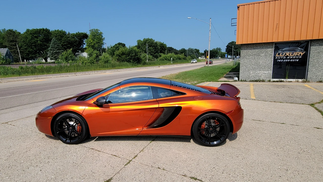 2012 McLaren MP4-12C - Image 19 of 31