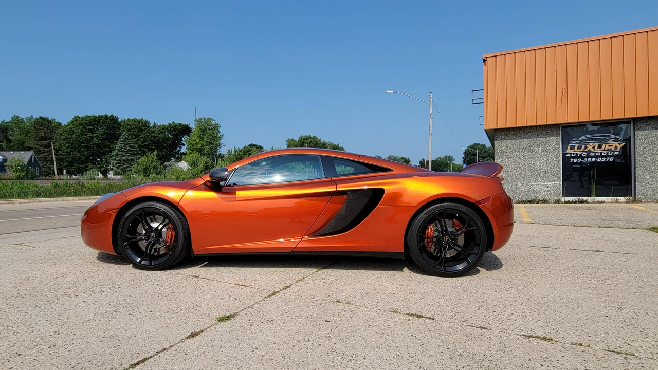 2012 McLaren MP4-12C - Image 17 of 31