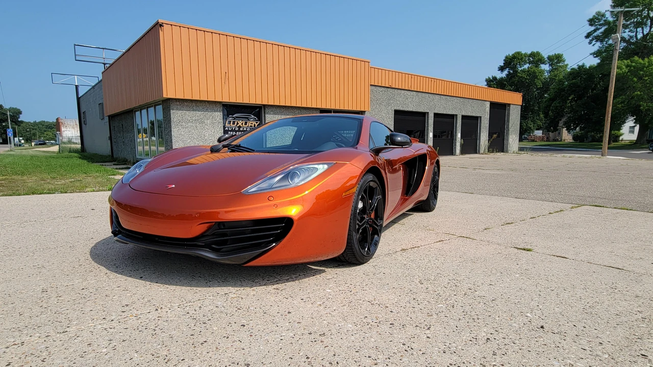 2012 McLaren MP4-12C - Image 10 of 31