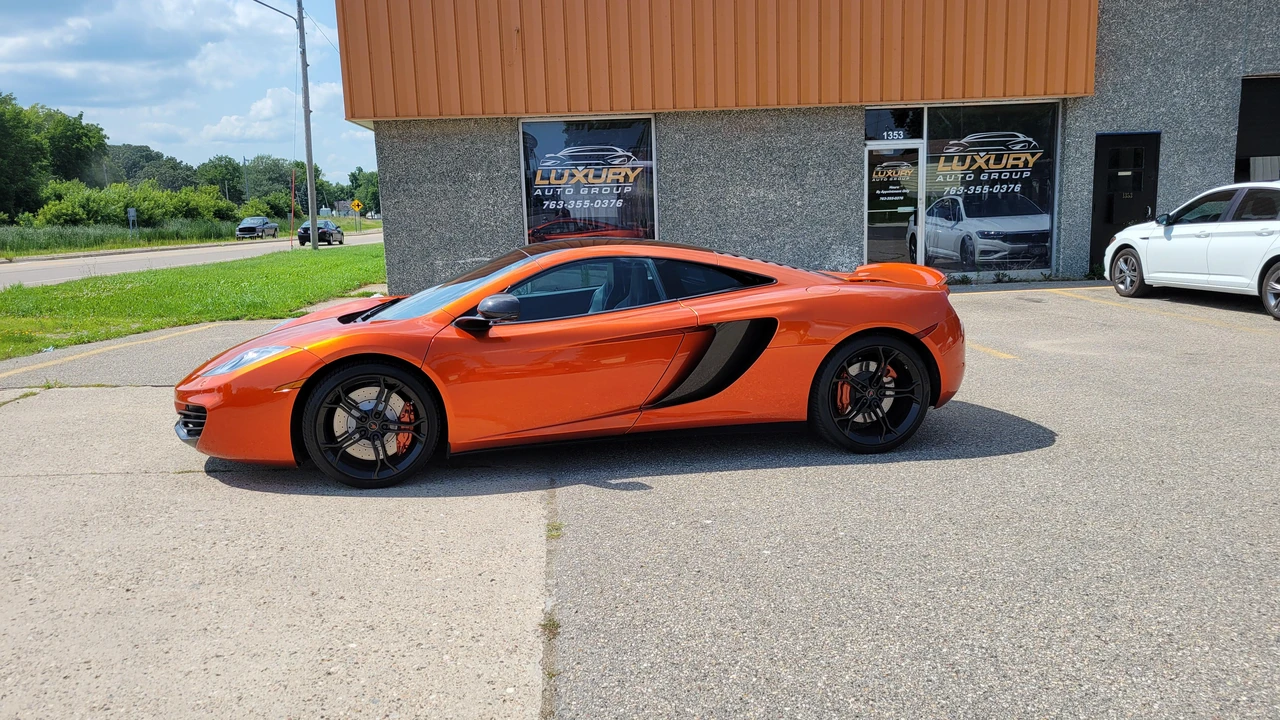 2012 McLaren MP4-12C - Image 16 of 31