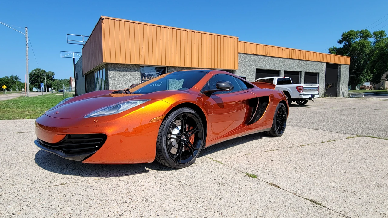 2012 McLaren MP4-12C - Image 11 of 31