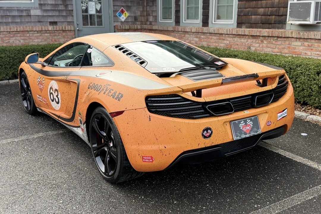 2012 McLaren MP4-12C - Image 2 of 8
