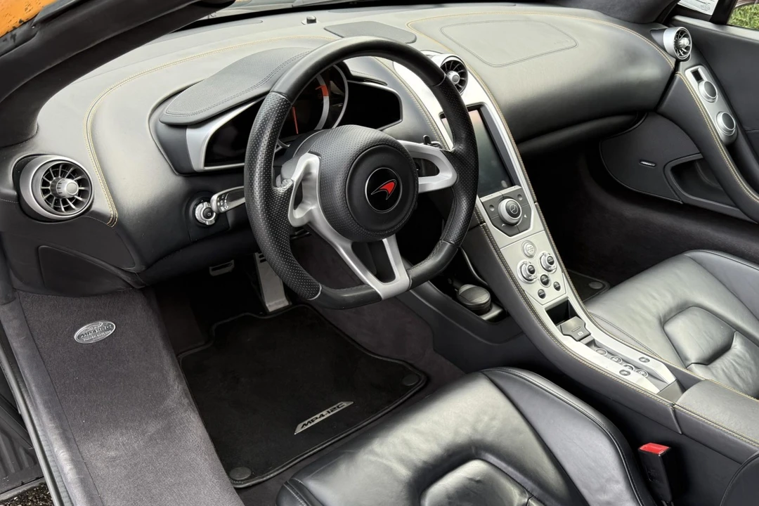 2012 McLaren MP4-12C - Image 5 of 8