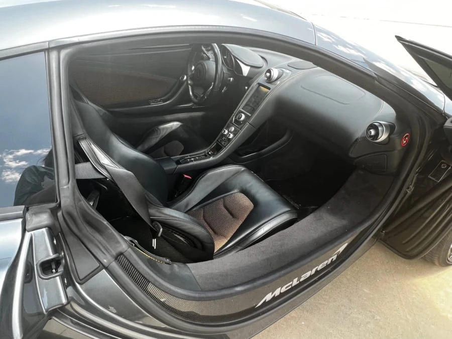 2012 McLaren MP4-12C - Image 17 of 21