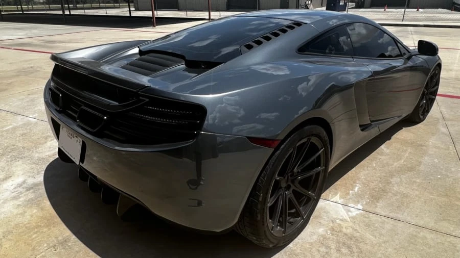2012 McLaren MP4-12C - Image 8 of 21