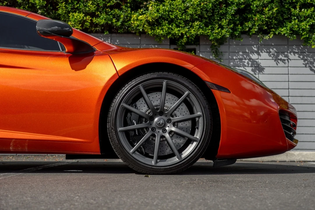 2012 McLaren MP4-12C - Image 10 of 12
