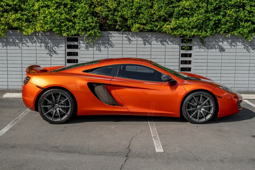 2012 McLaren MP4-12C - Image 7 of 12
