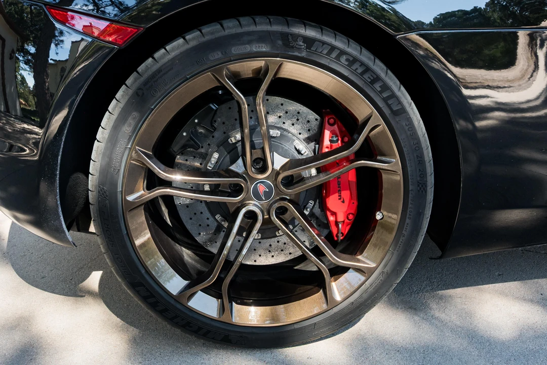 2012 McLaren MP4-12C - Image 26 of 31