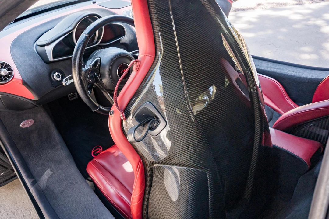 2012 McLaren MP4-12C - Image 30 of 31
