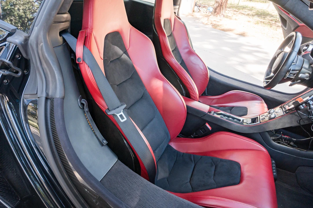 2012 McLaren MP4-12C - Image 29 of 31