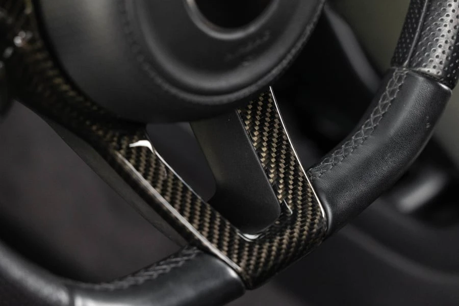 2012 McLaren MP4-12C - Image 31 of 31