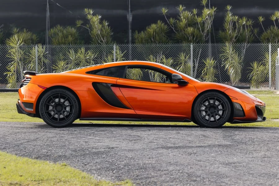 2012 McLaren MP4-12C - Image 15 of 31