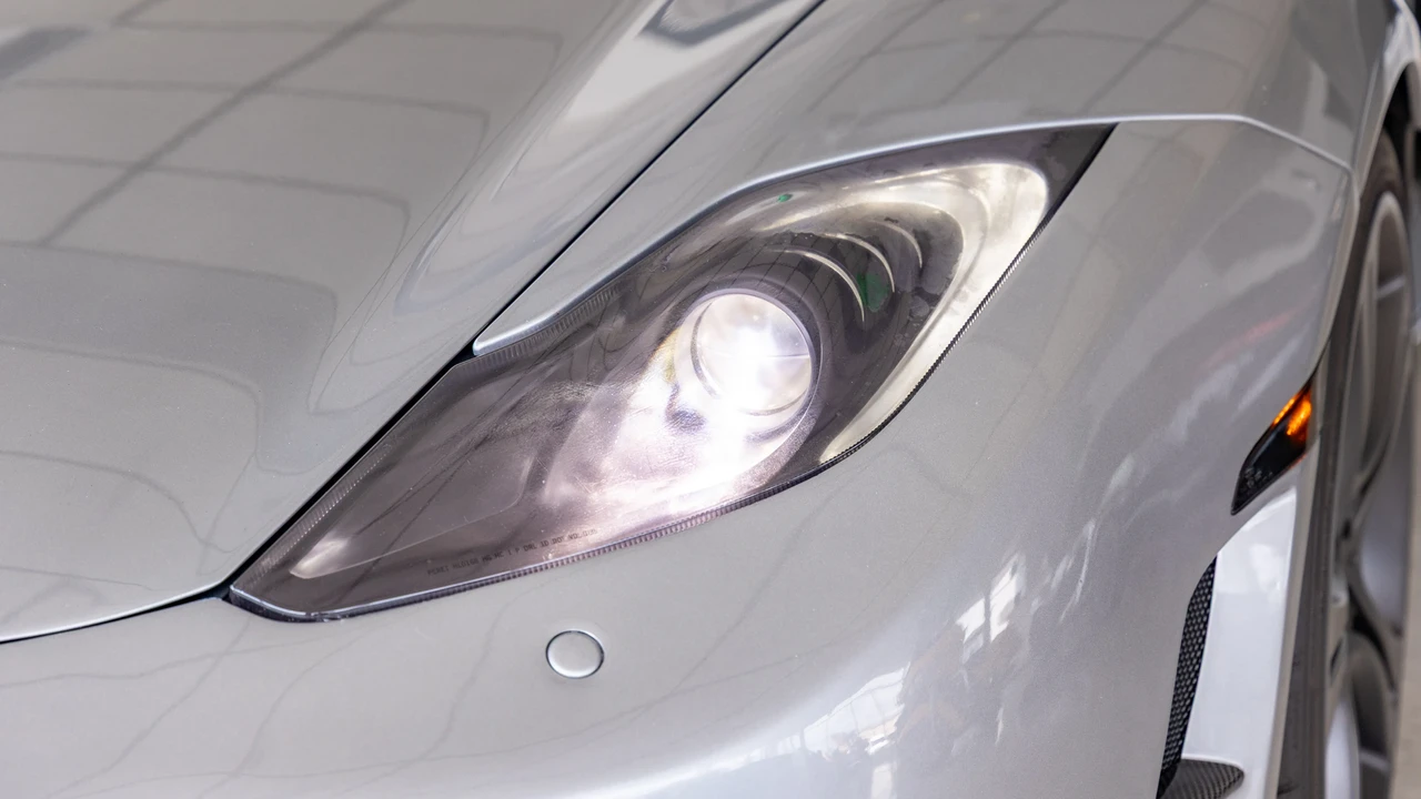2012 McLaren MP4-12C - Image 12 of 31