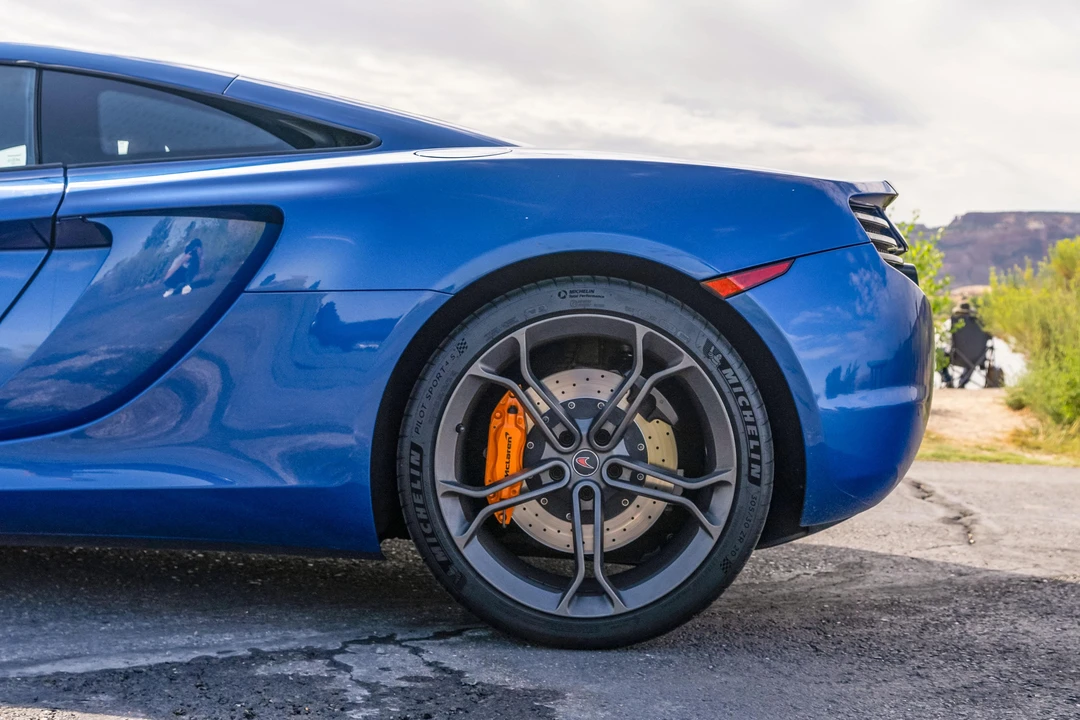 2012 McLaren MP4-12C - Image 28 of 31