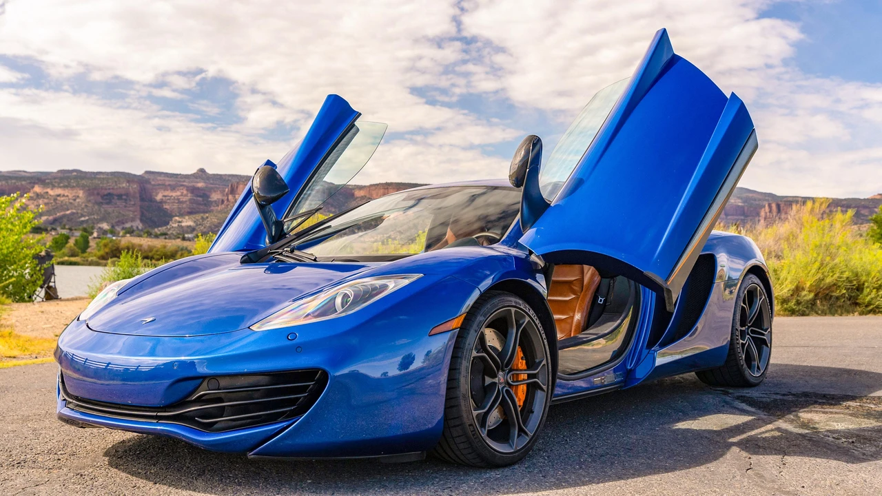 2012 McLaren MP4-12C - Image 6 of 31