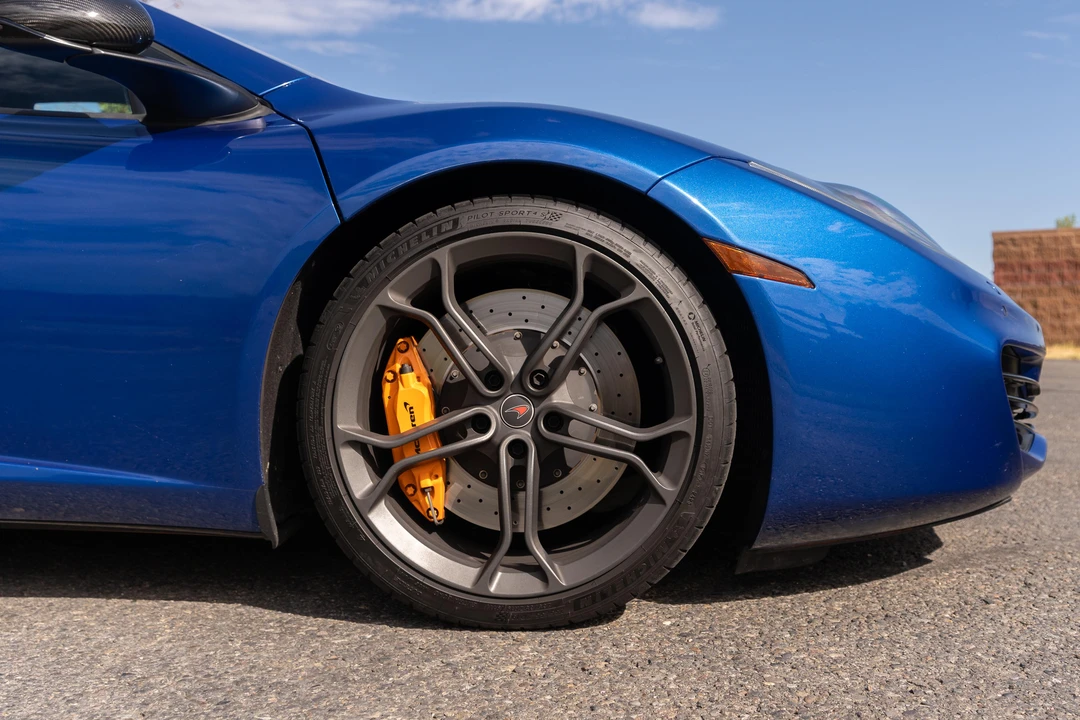 2012 McLaren MP4-12C - Image 27 of 31