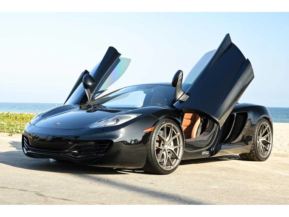 2012 McLaren MP4-12C - Image 17 of 31